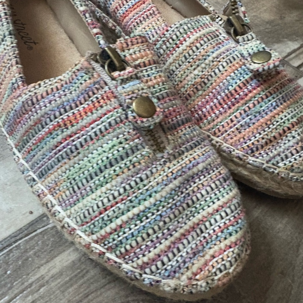 Easy Street Zenon Multicolor Espadrilles, 7 - Picture 4 of 12